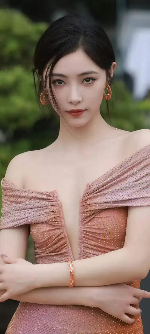 里番精选番剧海报一